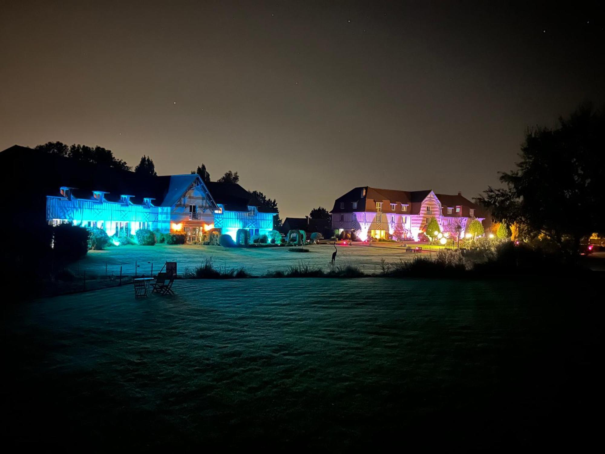 Le Manoir De La Poterie & Spa Cricquebœuf Exteriör bild