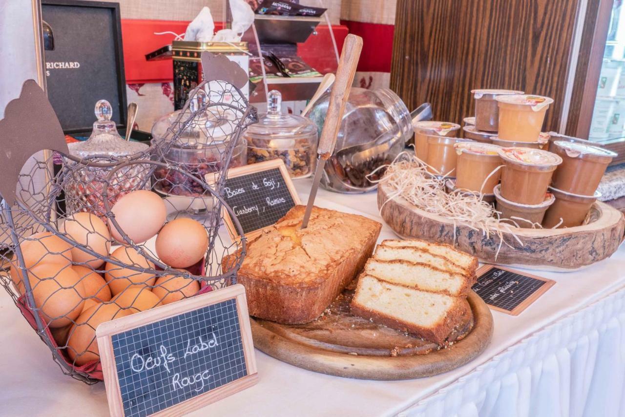 Le Manoir De La Poterie & Spa Cricquebœuf Exteriör bild